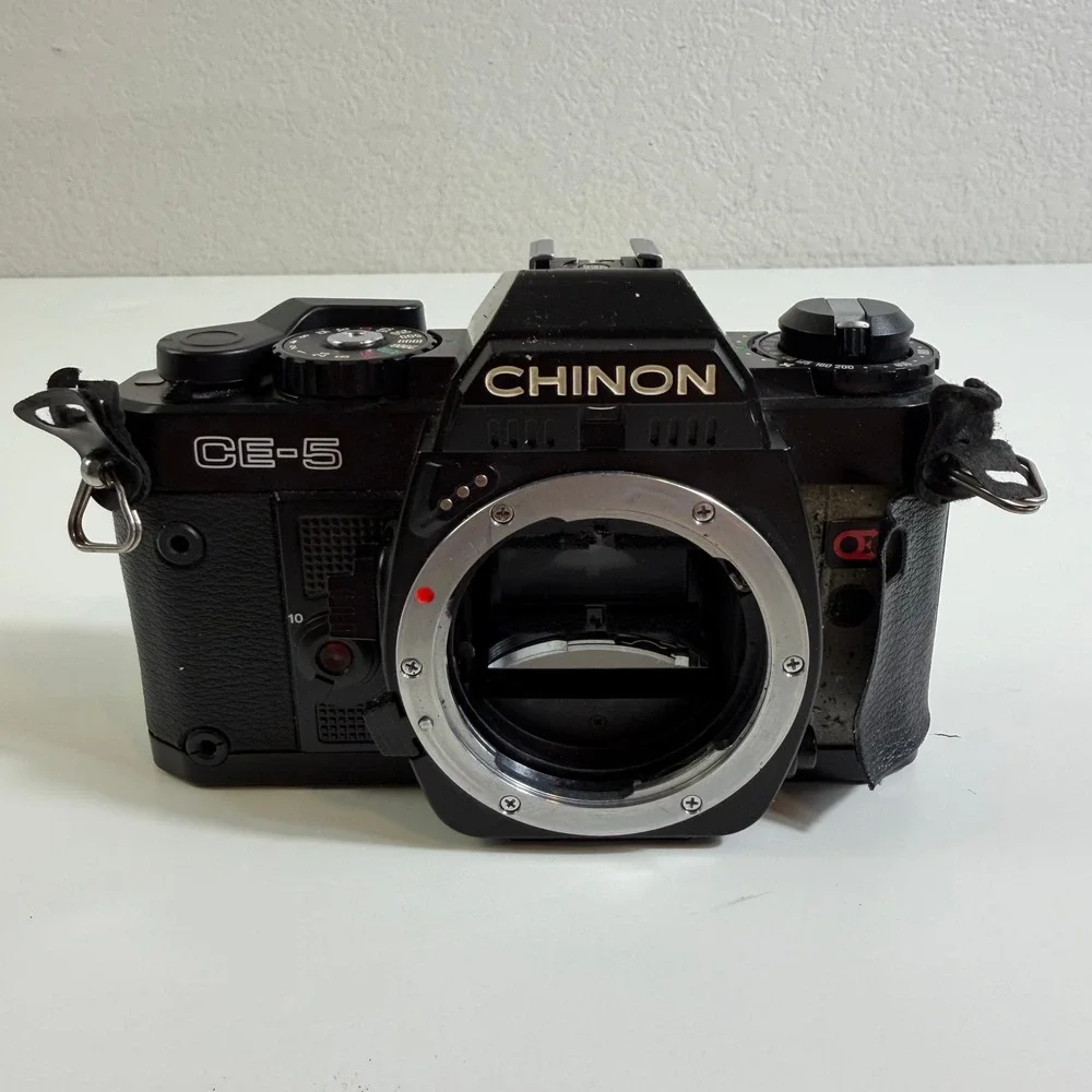 Chinon CE-5 35mm SLR Film Camera with Seikanon 28-80mm f3.5-4.5 Lens Untested
